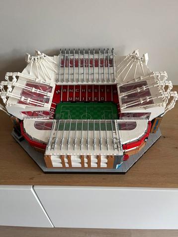 LEGO 10272 Manchester United Stadion (zonder doos) beschikbaar voor biedingen