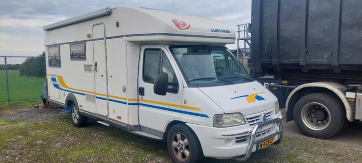 nette camper te koop, klaar om weer op pad te gaan, Caravans en Kamperen, Campers, Particulier, tot en met 4, Half-integraal, Eura Mobil