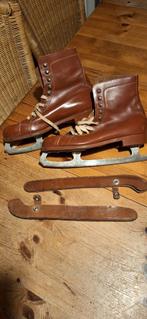 Bruine leren kunst/hockey schaatsen +extra ijzers mt 44, Ophalen of Verzenden, Zo goed als nieuw, Kunstschaatsen, Overige merken