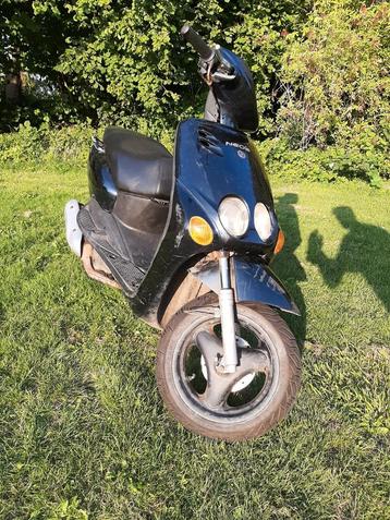 Yamaha Neo's geel kenteken 2takt beschikbaar voor biedingen