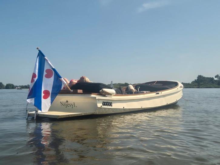 Stalen sloep., Watersport en Boten, Sloepen, Zo goed als nieuw, Tot 10 pk, 3 tot 6 meter, Binnenboordmotor, Diesel, Staal, Ophalen of Verzenden