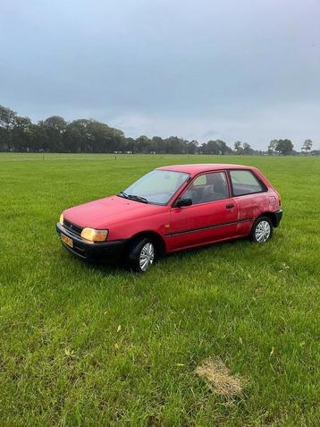 Toyota Starlet 1.3 XLI 12V E2 1994 Rood beschikbaar voor biedingen