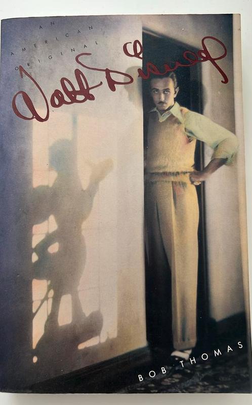 Walt Disney a American original by Bob Thomas, Boeken, Biografieën, Zo goed als nieuw, Film, Tv en Media, Ophalen of Verzenden