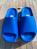 Yeezy Slide Azure maat 43 - nieuw in doos!, Slippers, Blauw, Nieuw, Ophalen of Verzenden