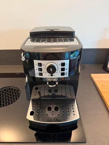 Delonghi Magnifica S bonen apparaat beschikbaar voor biedingen