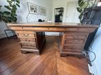 Klassiek houten bureau. Eenvoudig vervoeren in 3 delen, Ophalen