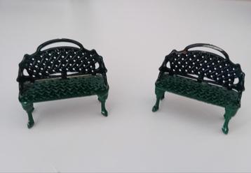 Lemax bankjes, Lemax figuur voor Kerstdorp beschikbaar voor biedingen