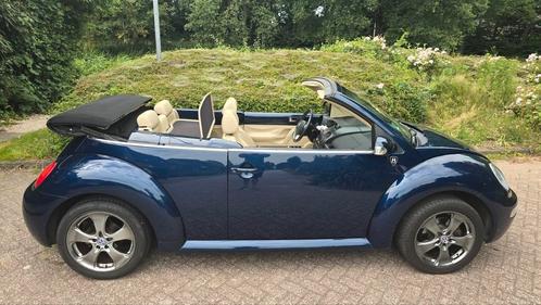 Volkswagen Beetle 2.0 Cabriolet 115pk 2004 Blauw, Auto's, Volkswagen, Particulier, Beetle (Kever), Airbags, Airconditioning, Bluetooth