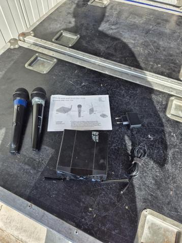 AKG WMS40 Mini 2 dubbele draadloze microfoonset beschikbaar voor biedingen