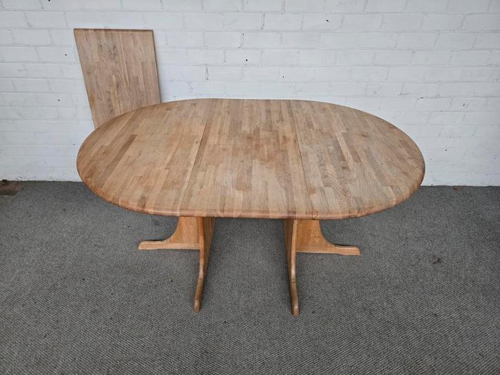 Scandinavische tafel, eiken massief, Huis en Inrichting, Tafels | Eettafels, Gebruikt, 200 cm of meer, Ovaal, Ophalen