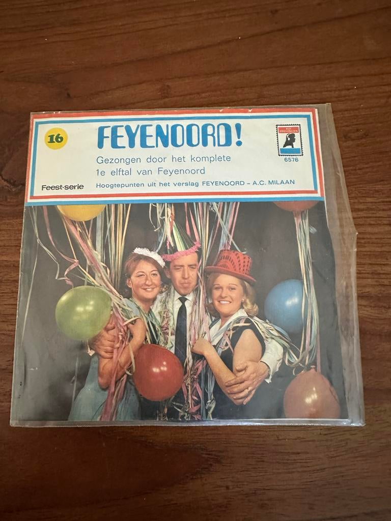 Feyenoord 1970 Single - Gezongen door het elftal!, Gebruikt, 7 inch, Single, Ophalen of Verzenden