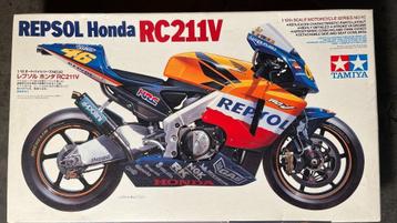 Tamiya Repsol Honda RC211V '02 1/12 beschikbaar voor biedingen