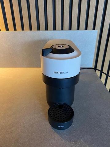 Nespresso (Krups) Koffiecup Machine met 46 cups beschikbaar voor biedingen