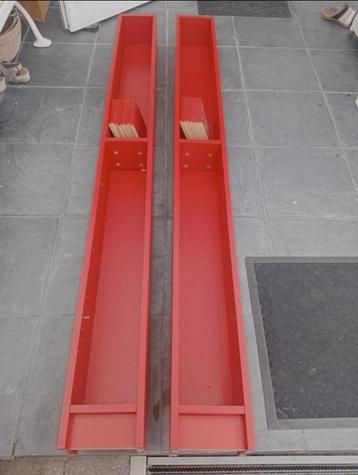 Rode cd kast ikea beschikbaar voor biedingen