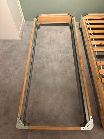 Gratis op te halen - lyngor bedframe ikea - 2 keer 80x200