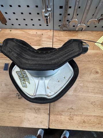 Leatt moto gpx nek brace beschikbaar voor biedingen