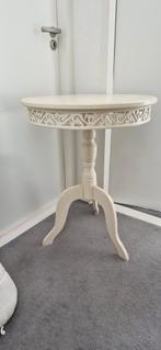 Mooi oude ronde bijzettafel. Wit gelakt, Ophalen, Gebruikt, Rond, 55 tot 75 cm