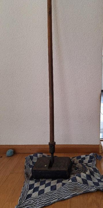 boenklos / boener / vintage / parket beschikbaar voor biedingen