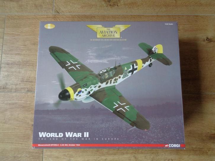 Corgi the Aviation Archive Messerchmitt BF109g - 6 - 2/Jg302, Verzamelen, Luchtvaart en Vliegtuigspotten, Zo goed als nieuw, Schaalmodel