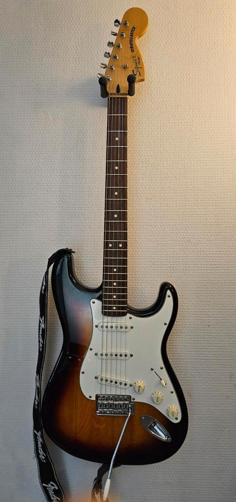 Squier Vintage Modified Stratocaster, Muziek en Instrumenten, Snaarinstrumenten | Gitaren | Elektrisch, Zo goed als nieuw, Solid body