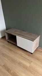 Gratis af te halen: Ikea TV Meubel - Kleine Gebruikerssporen, Ophalen, Kunststof, Gebruikt, 100 tot 150 cm