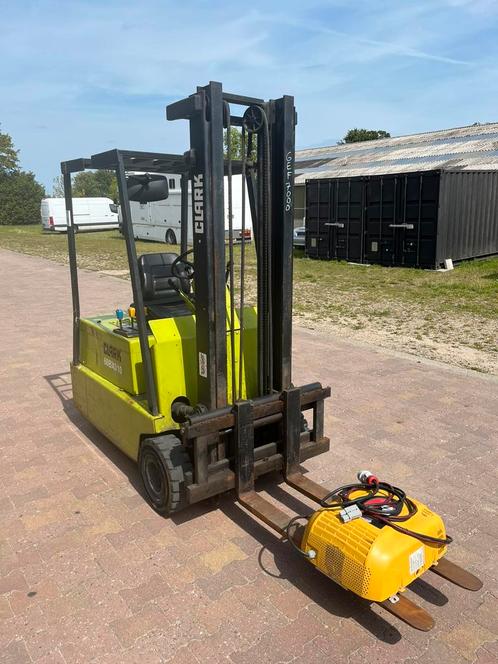 Clark TM15, Zakelijke goederen, Machines en Bouw | Heftrucks en Intern transport, Heftruck, 1000 tot 2000 kg, Ophalen