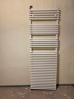 Witte design radiator - Acova (mag voor weinig weg!), Doe-het-zelf en Verbouw, Verwarming en Radiatoren, Ophalen, Gebruikt, Radiator