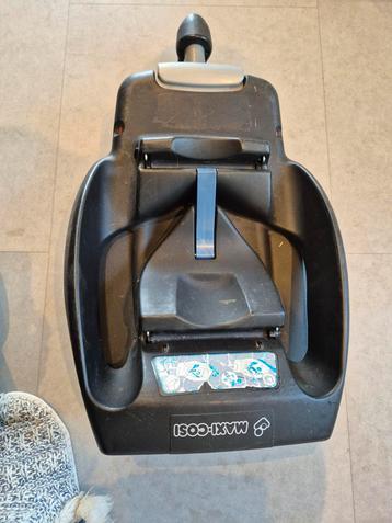 maxi cosi Base 2x beschikbaar voor biedingen