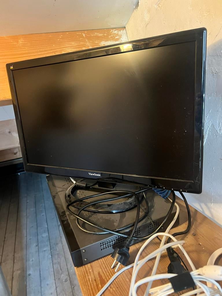 Scherm met recorder - ideaal voor beveiliging, Overige merken, Gebruikt, 50 Hz, Ophalen of Verzenden