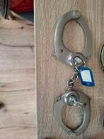 Handboeien fn herstal magnetics, Verzamelen, Ophalen, Landmacht