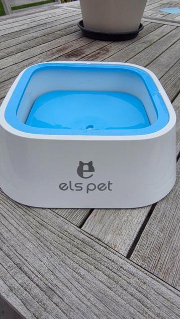 Honden anti lek waterbak beschikbaar voor biedingen