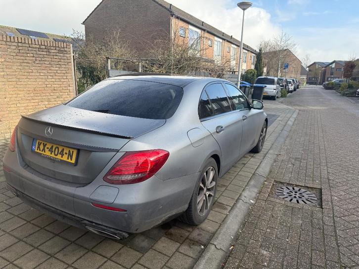 Mercedes-Benz E-Klasse E350 e Plug-in Hybrid 286pk 9G-TRONIC, Auto's, Mercedes-Benz, Particulier, E-Klasse, 360° camera, ABS, Achteruitrijcamera