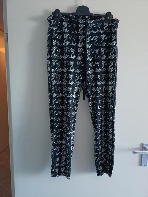 Studio Anneloes broek L, Kleding | Dames, Broeken en Pantalons, Zo goed als nieuw, Maat 38/40 (M), Zwart, Ophalen of Verzenden