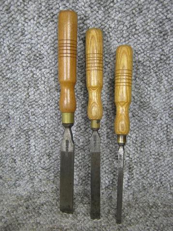 Beitels. 3 stuks. Whitmore beschikbaar voor biedingen