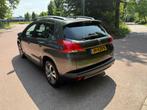 Peugeot 2008 1.2 PureTech Allure / Navi / Pano / Camera / NA, Voorwielaandrijving, Gebruikt, Euro 6, 23 km/l
