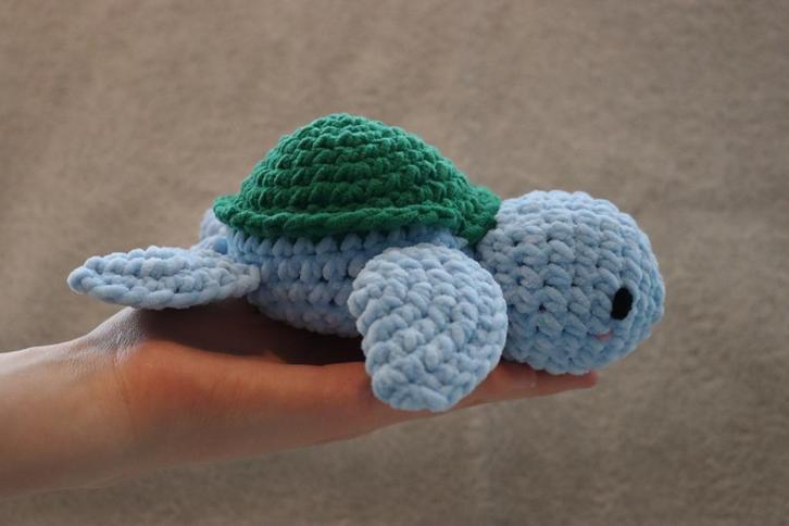 Schildpad - zelfgehaakte knuffel, Hobby en Vrije tijd, Breien en Haken, Nieuw, Haken, Overige typen, Ophalen of Verzenden