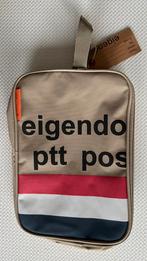 Stoere PTT Post toilettas – Made in Holland – Zeer ruim, Ophalen of Verzenden, Zo goed als nieuw, Beige, Heer of Dame