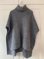 Fijne wollen poncho UGG, Kleding | Dames, Jassen | Winter, Grijs, Ophalen of Verzenden, Zo goed als nieuw, UGG