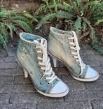 ASH schoenen spijkerstof,blauw,studs én hak. Mt. 40. Als nw., Blauw, Zo goed als nieuw, Schoenen met hoge hakken, ASH