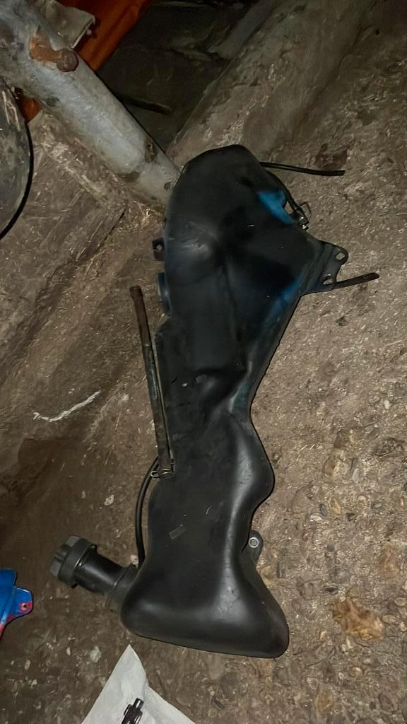 Gilera runner bezinetank, Motoren, Tuning en Styling, Ophalen of Verzenden