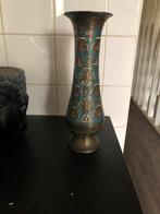 Prachtige Indiase koperen/bronzen vaas. Is 31 cm., Ophalen of Verzenden, Overige kleuren, Overige materialen, Minder dan 50 cm