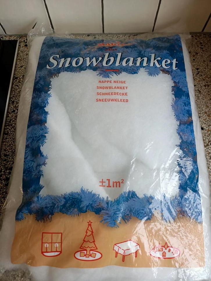 Sneeuwkleed sneeuwdeken sneeuwwatten., Diversen, Kerst, Nieuw, Ophalen of Verzenden