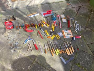 Grote partij gereedschap en nog veel meer op de 1e 18 foto's beschikbaar voor biedingen