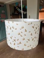 Lichtblauwe hanglamp met gouden vogels, Huis en Inrichting, Lampen | Hanglampen, Ophalen, Gebruikt, Stof, 50 tot 75 cm