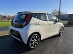 Toyota Aygo 1.0 VVT-i x-joy Carplay / Climat Contrl / Camera, Te koop, Zilver of Grijs, Geïmporteerd, Benzine