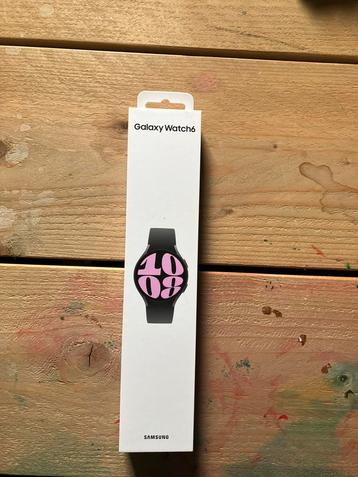 Galaxy watch 6 nieuw beschikbaar voor biedingen