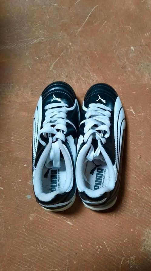 Puma turf voetbalschoenen maat 32 kunstgras en hardcourt, Sport en Fitness, Voetbal, Zo goed als nieuw, Schoenen, Maat XS of kleiner