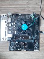 Gigabyte moederbord incl intel processor, Computers en Software, Ophalen, LGA 1151, DDR4, Zo goed als nieuw