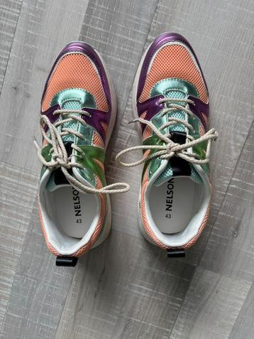Sneakers dames Nelson maat 43 beschikbaar voor biedingen