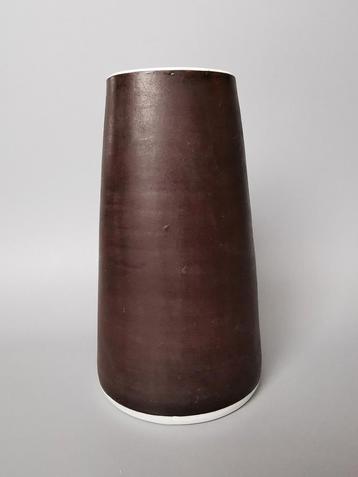 Ravelli ? Driehoekige ronde keramiek vaas , info is welkom! beschikbaar voor biedingen